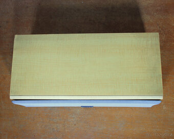 Centrální reprobedna Tannoy. - 6