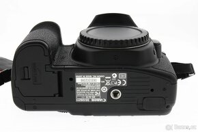 Zrcadlovka Canon 50D - 6