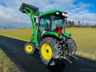 Komunální traktor JOHN DEERE 4720 - 6