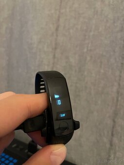 Huawei Band 4 ve velmi dobrém stavu. - 6
