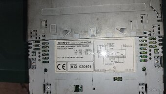 Prodám autoradio Sony CDX-M600R - 6