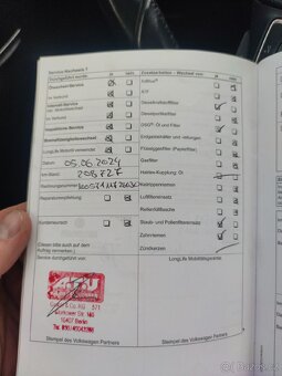 VW Passat, 2.0 TDI, DSG, max. vybava, serviska, po servisu. - 6