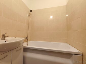Prodej bytu 2+1, 49 m² – kompletní rekonstrukce, Jirkov - 6