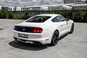 Ford Mustang 3.7V6 - 6