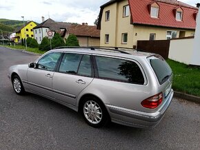 Mercedes Benz E 240 benzín/LPG rok 2002 - 6