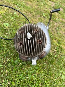 Motor Jawa Pérák 250 - 6