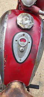 Jawa 250 pérák - 6