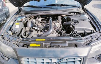 Volvo V70 Cross Country 2,4T 147kw - Náhradní díly - 6