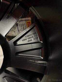 Enyaq/Elroq R19 Nová orig.zimní sada - 6