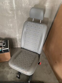 Originál sedadlo VW T5 Long druhá řada, sklápěcí, sólo - 6
