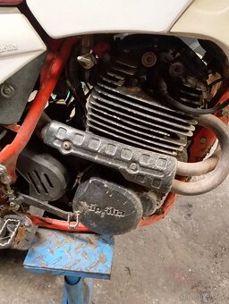 Aprillia ETX 350 - 6