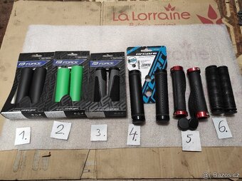 S spousta nových gripů na řídítka 1. - 6