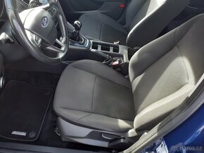 Ford Focus 1.6 benzín 77 kw 2017/9 koupeno v čr - 6