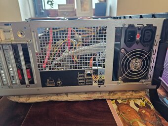 PC Dell - komplet bez HDD bedna je včetně barevného displeje - 6
