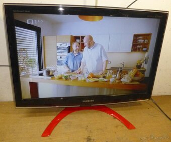 FullHD LCD televize / monitor 66cm SAMSUNG, nemá DVBT2 - 6