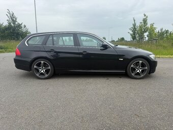 BMW 318 Touring 2,0 AUTOMATIC - 6