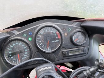 Honda CBR 600F - 6