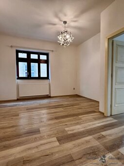 Pronájem moderního bytu 3+kk v centru Jihlavy – Lazebnická u - 6