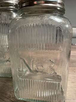 3 zajímavé skleněné dóza - 6