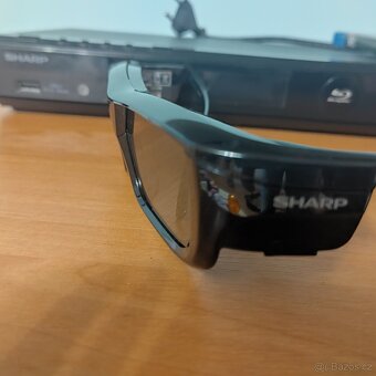 LCD televize Sharp Aquos 3D 60" - 6