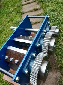 Štěpkovač, špalíkovač, drtič - 6