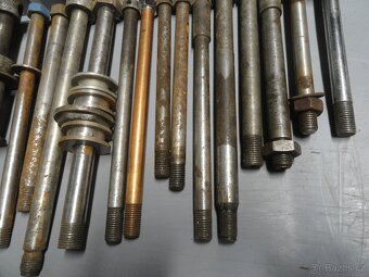 Konvolut dílů JAWA, ČZ, Pérák, stadion, pionýr, Zündapp - 6