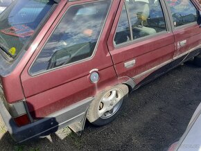 Škoda Forman Solitaire - 6