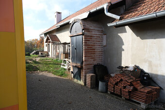 Na prodej komerční objekt(2332 m2)a poz.9733 m2 Kramolín - 6