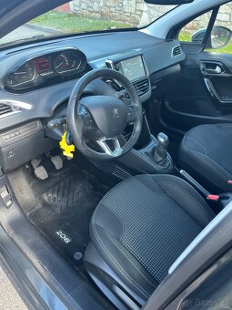 Peugeot 208 1,2 Allure 81kw - 6