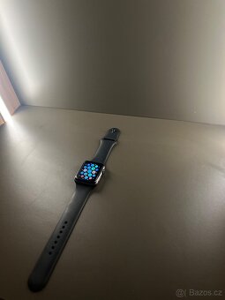 Apple Watch Series 3 (42 mm) – vesmírně šedé, výborný stav - 6