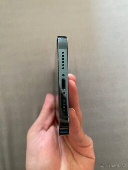 iPhone 12 Pro Max 512 GB - 84% kapacita baterie - 6