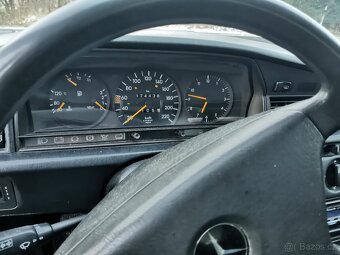 Mercedes-Benz W201 190 E - 6