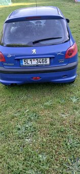 Peugeot 206 benzín1.4 55kw - 6