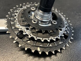 Prodám kliky SHIMANO Deore XT FC-M770 i s osou středovou - 6