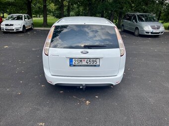 PRODÁM FORD FOCUS Mk2 po faceliftu 1.6 74kW combi - 6