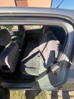 Peugeot 307 2,0HDi / 106koní metalíza STK 12/2026 - 6