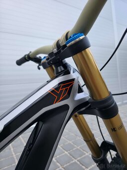 Downhill kolo YT Industries Tues CF Pro Race Carbon 27.5" - 6
