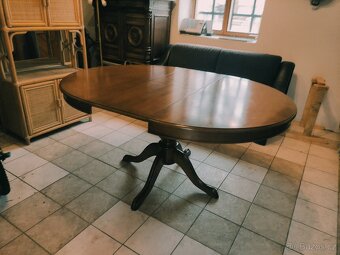 Kulatý rozkládací jídelní stůl z masivu -  120cm - 6