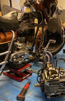 Harley-Davidson CVO Electra Glide Ultra Classic - 6