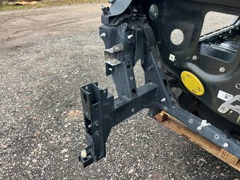 BMW i3 I01 LCi skelet karoserie 2448813 - 6