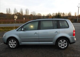 Volkswagen Touran 1,4 TSI 103 kW Serviska benzín - 6