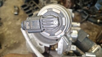 VW škoda motor CFGB 125kW rv 2013 162 tis km nově - 6