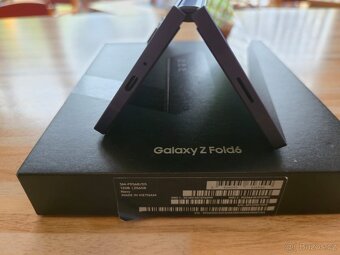Samsung Galaxy Z Fold 6 - 6