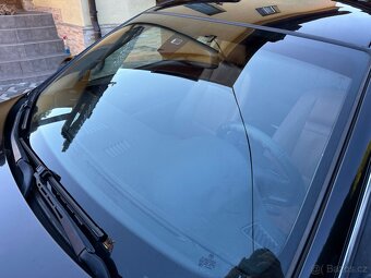 BMW E92 325i 160kw 2007 200 000km 3 majitelé - 6