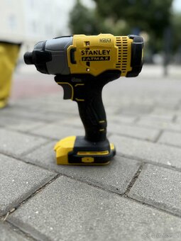 Sada AKU nářadí Stanley FatMax V20 18V 2 x 4,0Ah - 6