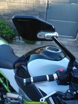 Kawasaki Z900 - 6