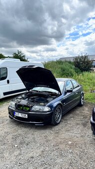 Bmw e46 330i - 6