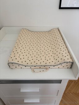 Dvě komody IKEA Brimnes a přeb. pult - 6