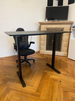 AlzaErgo výškově nastavitelný stůl 140×70cm - Málo používaný - 6