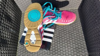 Tenisky Adidas různé velikosti - 6